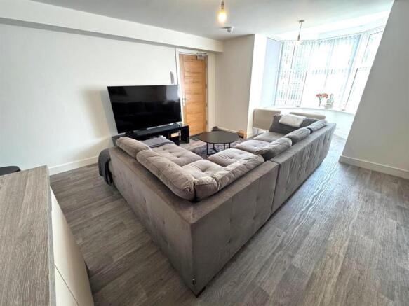 Lounge 2
