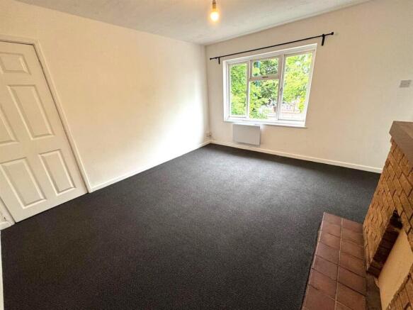 Sitting Room Pic 2