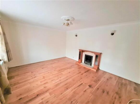 Sitting Room Pic 1