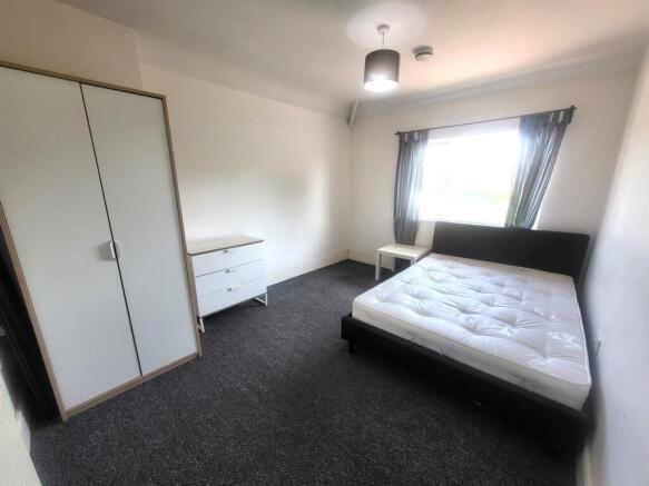 Room Pic 1