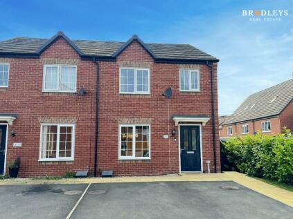 Featherstone - 3 bedroom semi-detached house for sale
