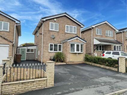 Beacon Drive, Upton, WF9