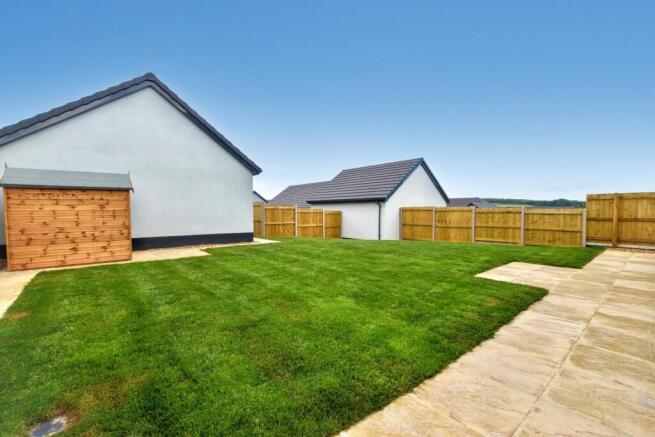 Home 17 Rear Garden
