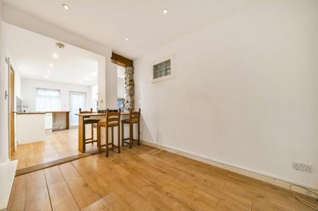 Kitchen/Lounge