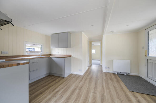 Kitchen/Dining