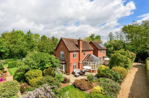 Botley Road, Burridge, Hampshire, SO31