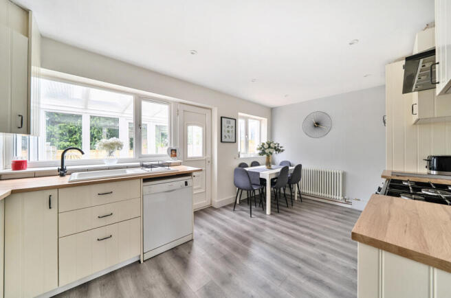 1316141-18-685d23...