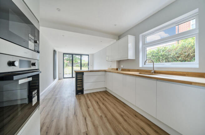 1316741-16-685bd6...