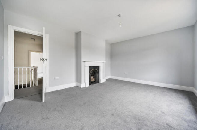 1316741-18-685bda...