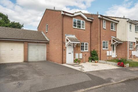 Bluebell Close, Locks Heath, Hampshire, SO31