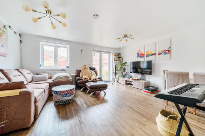 1334576-6-6890b9a...