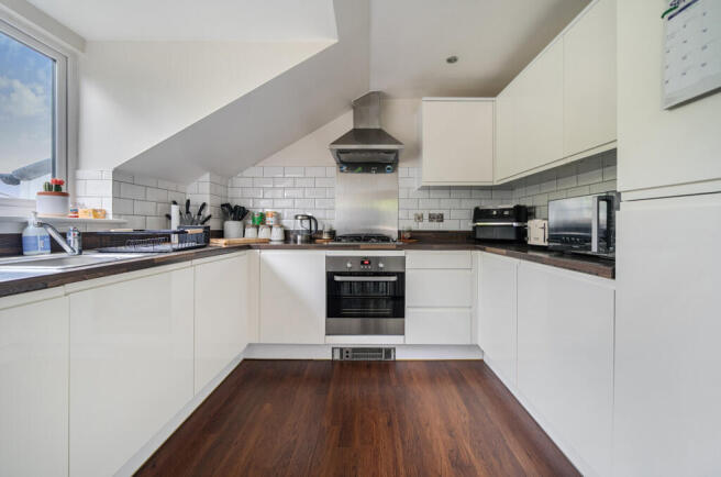 1348644-19-68b6da...