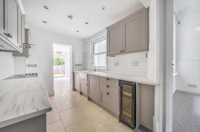 1371929-14-68f795...