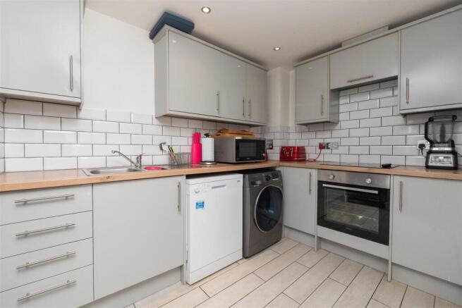 Flat-23-Rozel-House-BS23-2BU-11.jpg