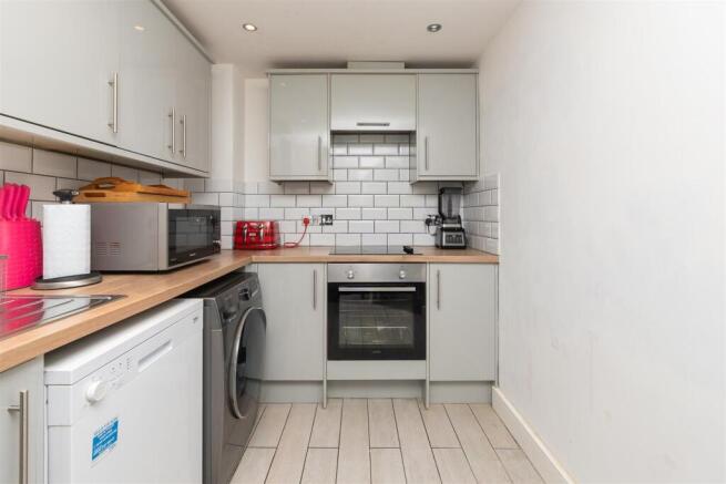 Flat-23-Rozel-House-BS23-2BU-12.jpg