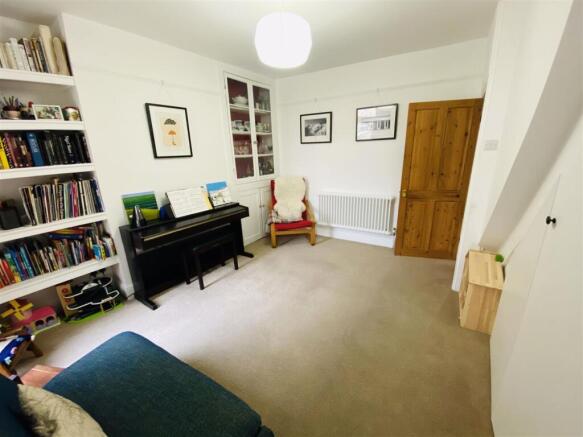 Photo 3
