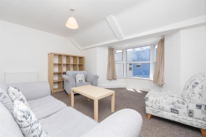 Flat-4-9-11-Kingsdown Parade-BS6-5UE-2.jpg