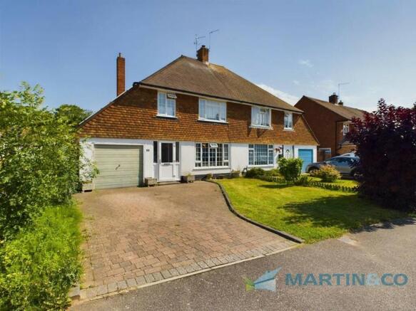 CAM02145G0-PR0024...