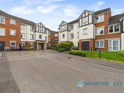 Castle Court, Hadlow Road