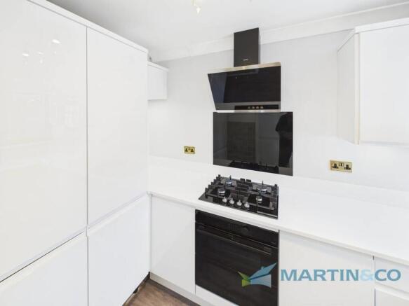 CAM02145G0-PR0077...