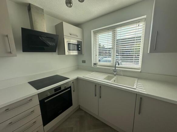 kitchen (2)