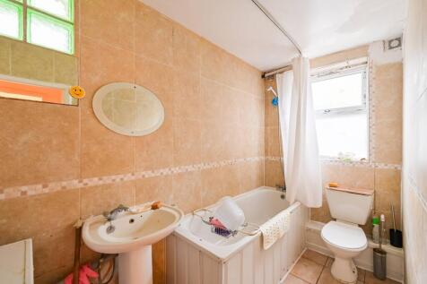 Grove Road, Leytonstone, London, E11