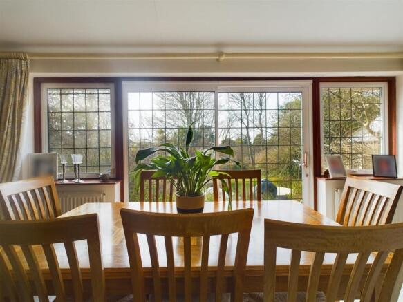 dining window .jpg