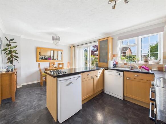 Kitchen/Dining Room