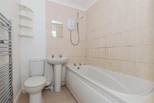 4 88 South Terrace_3.JPG