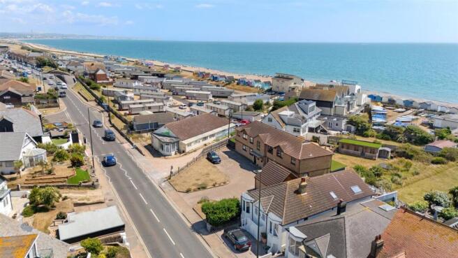Brighton Road, Pebble View, 2-034.jpg