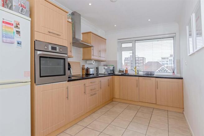 Beverely Court_1.jpg