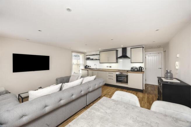 Heene Terrace, West Mansions 25a-003.JPG