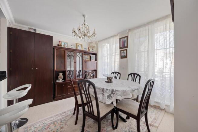 Steyne Gardens, Warnes 60-014.jpg