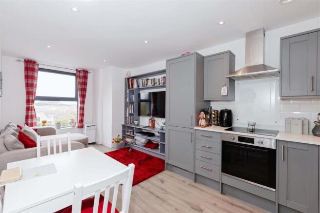 Columbia House_3.jpg