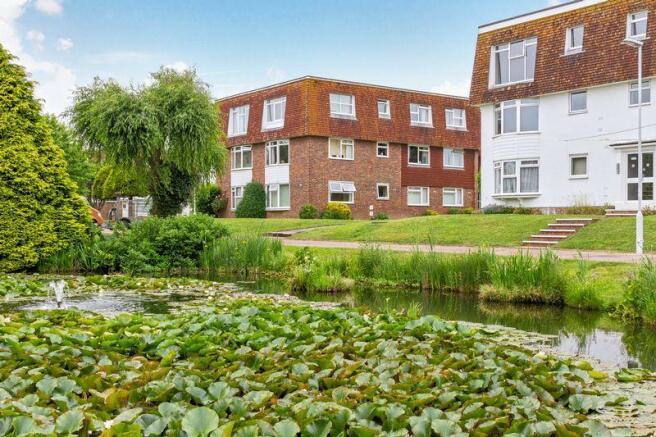 2 Bedroom Apartment To Rent In Westlake Gardens Worthing Bn13