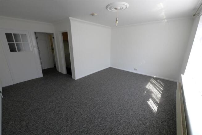 Living Room/Bedroom