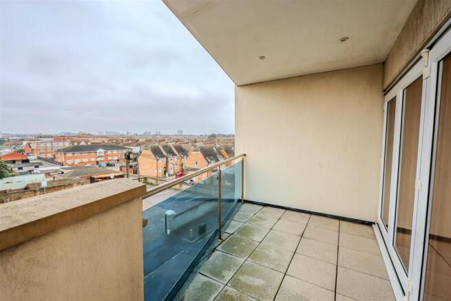 Balcony 1.jpg