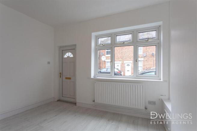 DWELEST- 53 Byrkley Street, DE14 2EL-0003.jpg