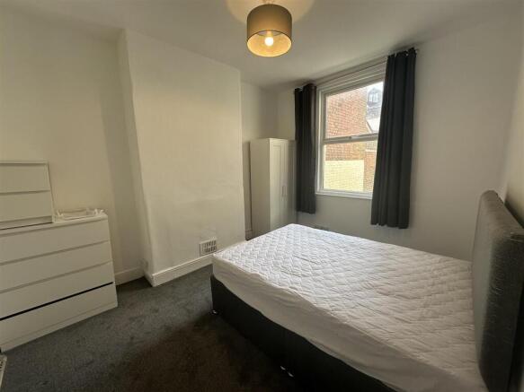 Room 2 R.jpg