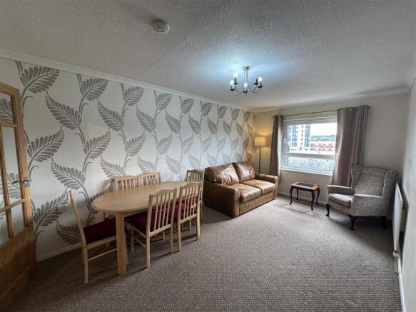 120 B Lounge.jpg