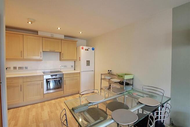 Kitchen Dining.jpg