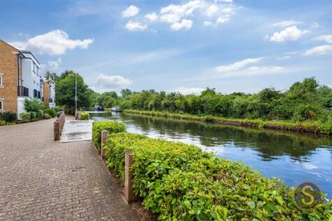 Ovaltine Court, Kings Langley