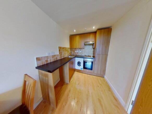 F4-5-Crwys-Road-1027