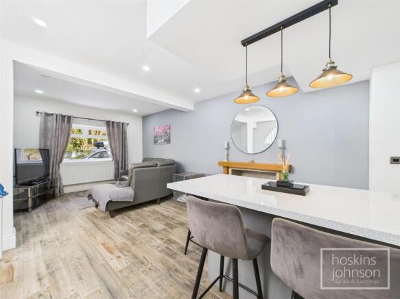 Living/Dining Area