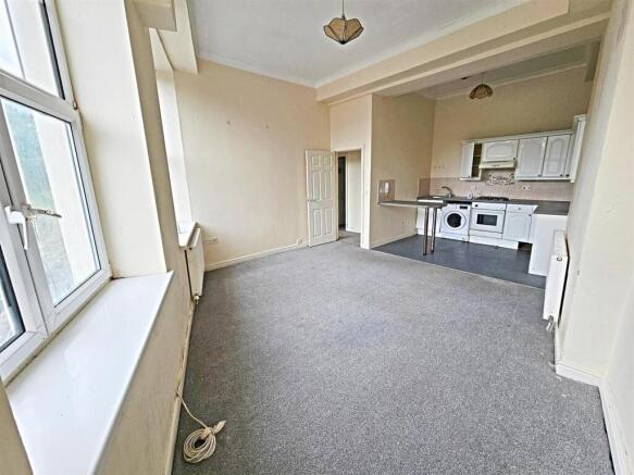 Living/Kitchen