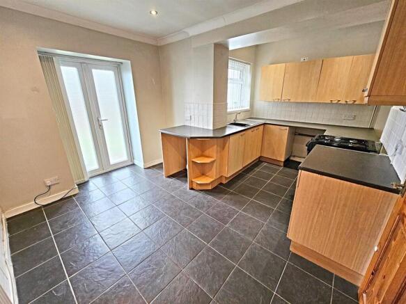 Kitchen/Breakfast Room