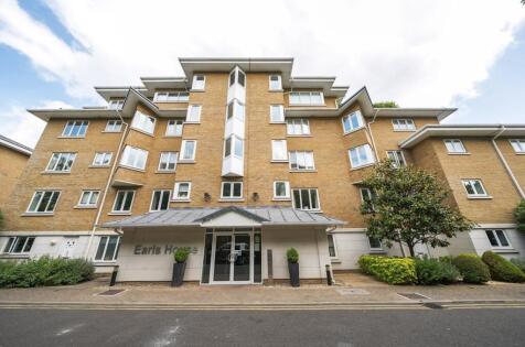 Earls House,
10 Strand Drive, TW9