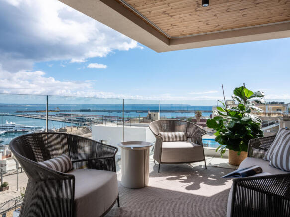 CIDstudio_CorbMari_Terrace 1.jpg