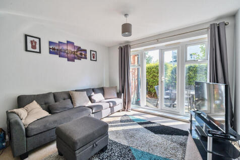 Chequers Avenue, High Wycombe, Buckinghamshire, HP11