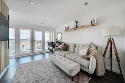 Fitzroy Close, Cambourne, Cambridgeshire, CB23